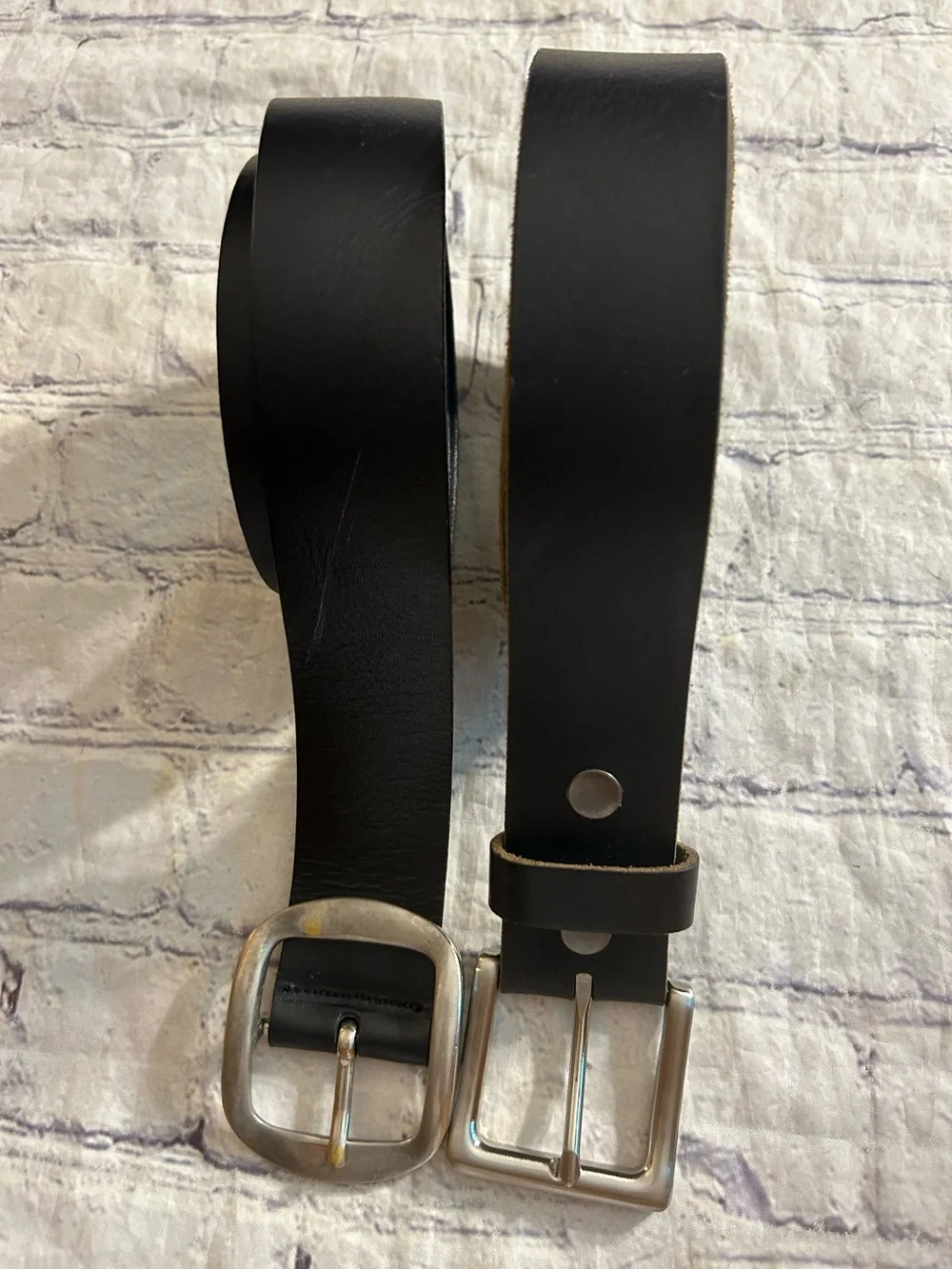 LOT OF (2) BLACK LEATHER CHUNKY SILVER TONE BUCKLES WIDE MEN RUGGED BELTS
